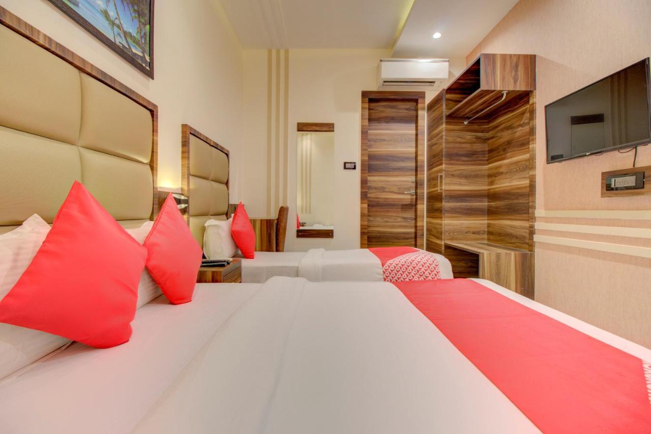 Oyo 76180 Hotel Meriton 孟买 外观 照片